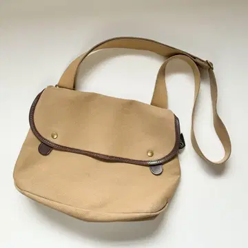 bshop brady (브래디) AVON