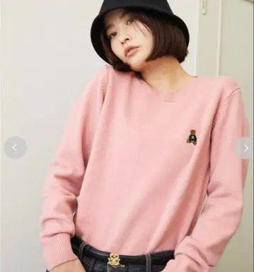 스나이델 콜라보 BEARPAW 자수 니트 풀오버 곰 핑크