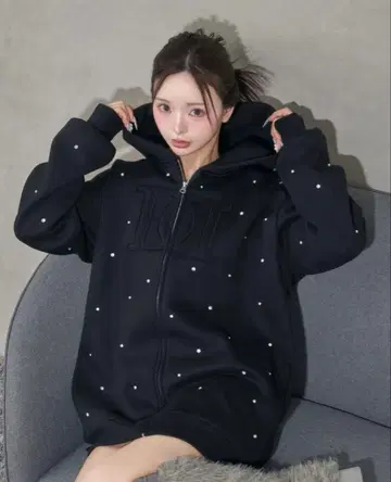 DD 로고 비쥬 지퍼 후드티 BLK Darich