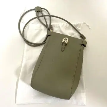 FURLA 훌라 팔라초 미니 숄더백 그레이 새상품급