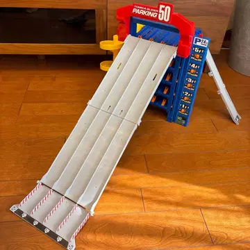 토미카 슬라이더 파킹 50