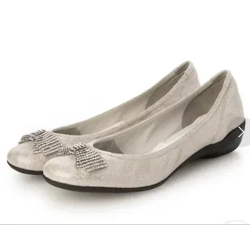 컴포지션 나인 큐빅 리본 컴포트 펌프스 23cm