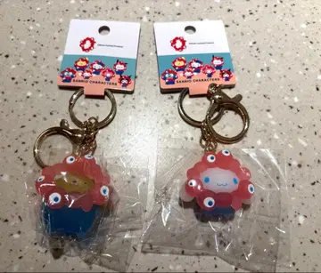 [ 새상품 ] 산리오 미야쿠미야쿠 클리어 컬러 키링 2세트