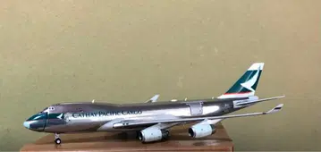 1/400 캐세이퍼시픽 보잉 747 화물기