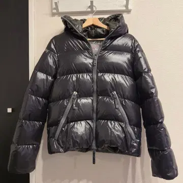 DUVETICA 후드 부착 다운 자켓 46 블랙