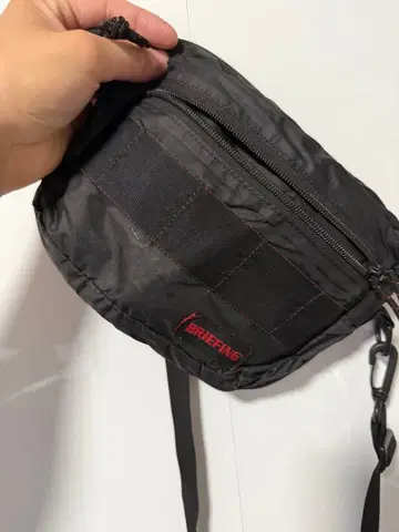 BRIEFING 블랙 숄더백