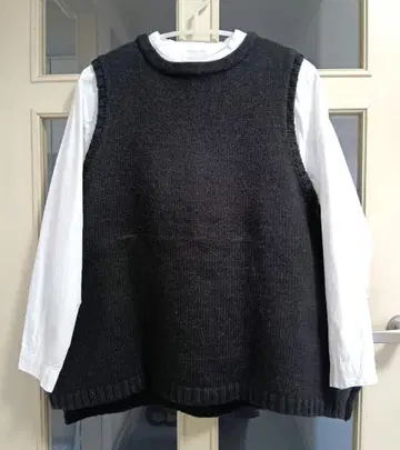 NaturalLaundry 울 혼방 다크 브라운 약간 A라인 니트 베스트