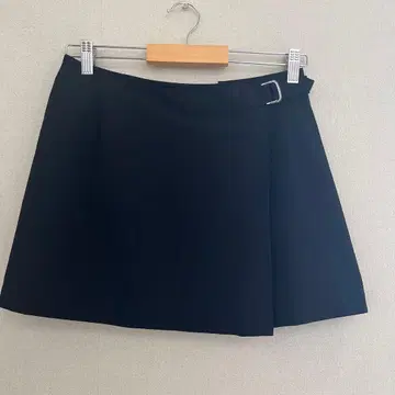 코시노 히로코 스커트