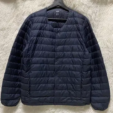 유니클로 울트라 라이트 다운 컴팩트 자켓 네이비 L 사이즈