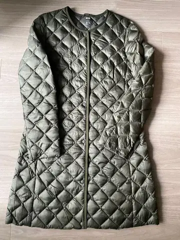 유니클로 다이아 무늬 퀼팅 다운 코트