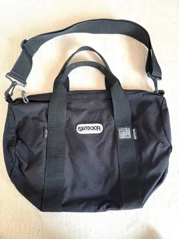 OUTDOOR 미니 롤 보스턴 백 블랙