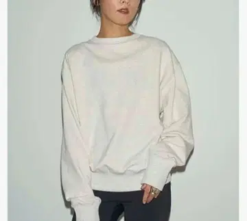 emmi 에미 오가닉 로고 롱 맨투맨 13WCT244073