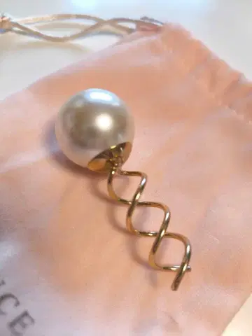 France Luxe 펄 스파이럴 스크류 핑 M (크림/골드)