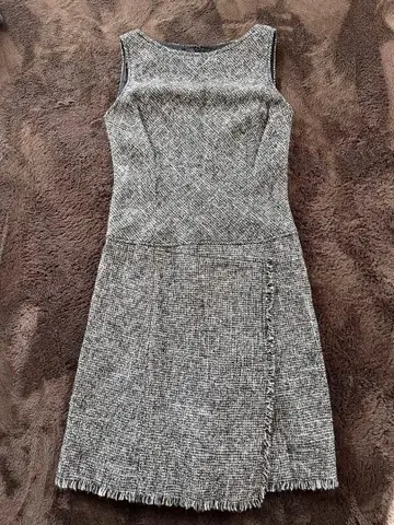 슬리브리스 트위드 원피스 그레이 계열