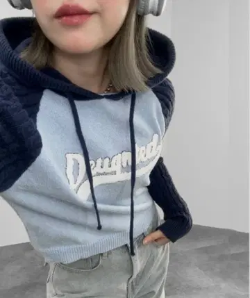 후드 부착 니트 스웨터 라이트 블루/네이비