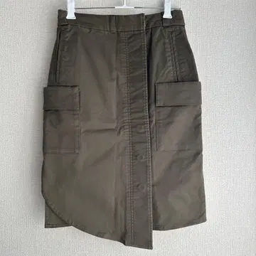 Lily Brown 타이트 스커트 프론트 포켓 부착 올리브 그린 계열 F