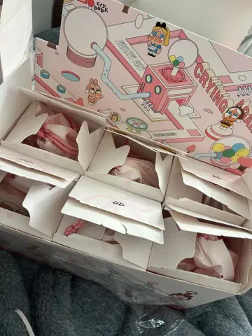 POPMART 팝마트 CRYBABY Crying Again