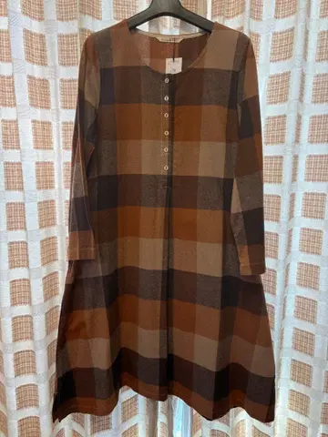 chambre de chame 체크 무늬 긴팔 튜닉 원피스