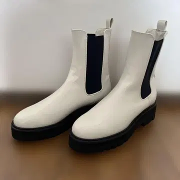 [ 미사용 ] 화이트 에코 가죽 사이드 고어 부츠
