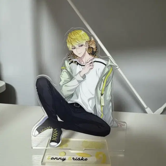 니지산지 녹틱스 써니 브리스코 아크릴 스탠드