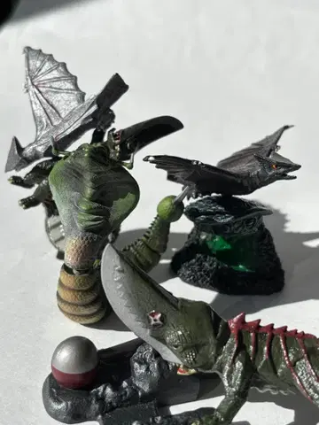 이와쿠라 가메라 갓파 기라라 특촬물 대백과 4종 세트