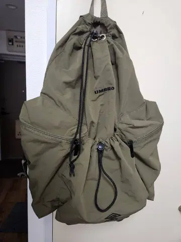 umbro 올리브 백팩