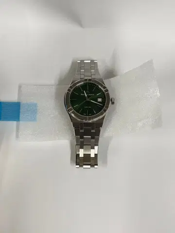 모리스라크로와 아이콘 쿼츠 그린 40mm 새상품 선물 포장