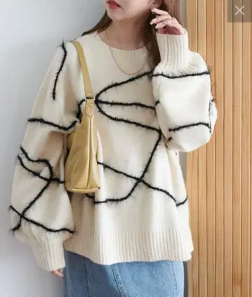 [ Discoat ] 디스코트 멜란지 얀 선 패턴 풀오버 스웨터