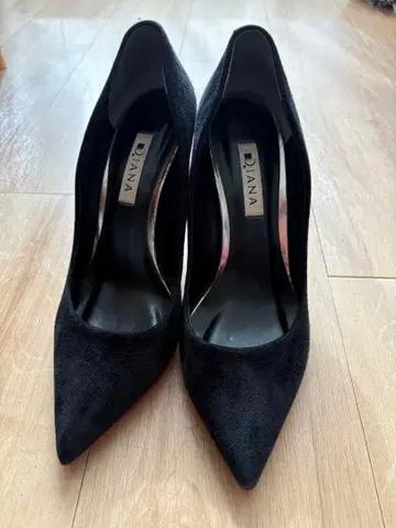 다이애나 블랙 스웨이드 하이힐 24.5