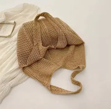 베이지 메쉬 빅 토트백