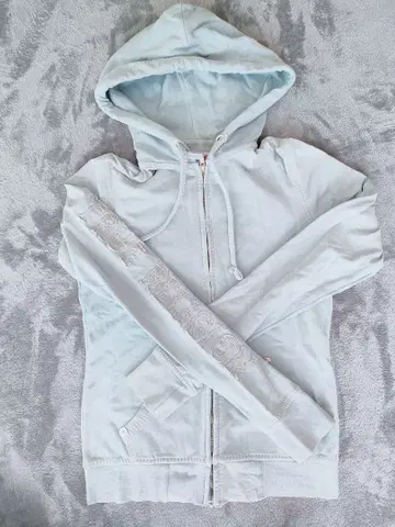 트루 릴리전 후드티