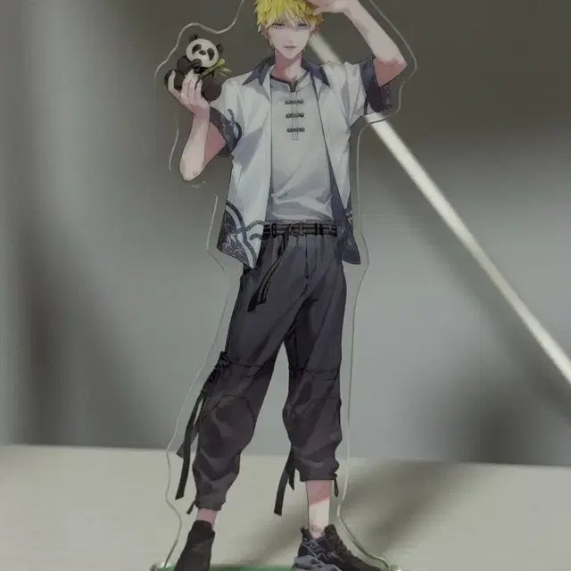 니지산지 녹틱스 써니 브리스코 아크릴 스탠드