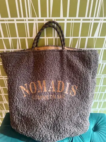 NOMADIS 보아 토트백 브라운