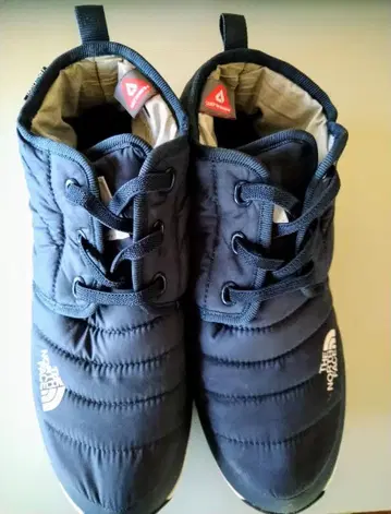 THE NORTH FACE 네이비 스니커즈