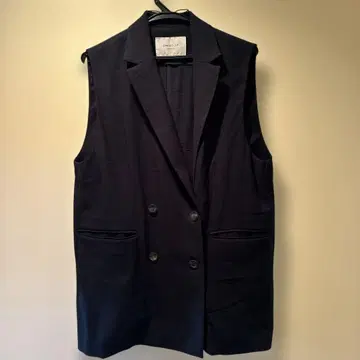 OPAQUE CLIP 블랙 더블 버튼 베스트 새상품