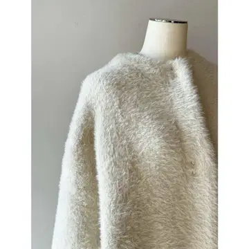 컨디션 최상 라그나문 미니 샤기 니트 가디건 아이보리