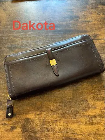 Dakota 다크 브라운 장지갑