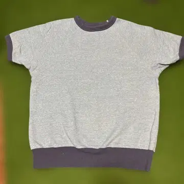 [ Necessary or Unnecessary ] T셔츠