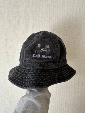 newhatwdn Left Alone 버킷햇 블랙