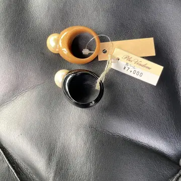 펄 장식 캐주얼 반지 (블랙 브라운)