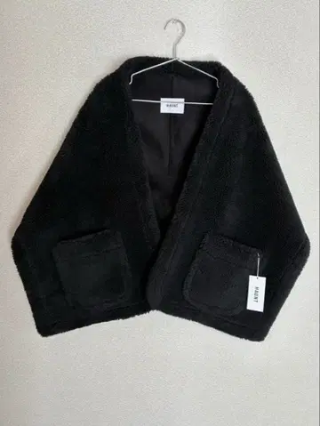 HAUNT 블랙 숏 보아 스톨 택 포함 새상품