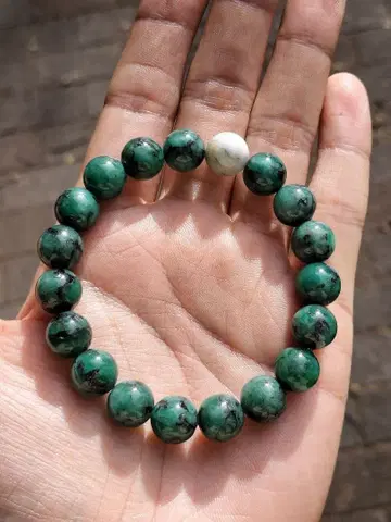 [ 사치품 ] 에메랄드 & 페나카이트 팔찌 11mm