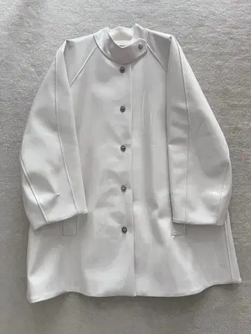 FUMIKA UCHIDA 비닐 오버코트 36