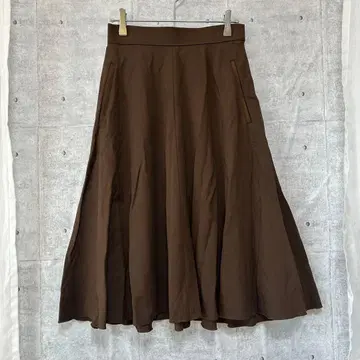 로페 플레어 스커트 포멀 출퇴근 고급 코디