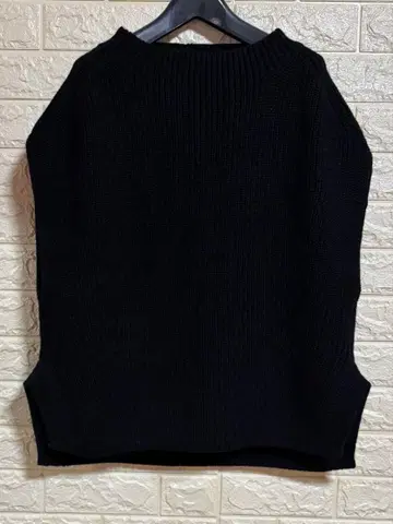 ICB 블랙 니트 베스트 44