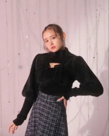 BUBBLES 더블 리본 슬릿 니트