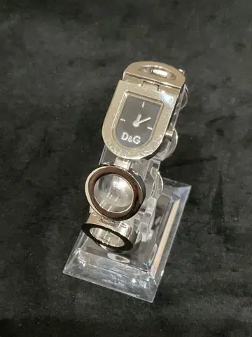 D&G 유니크 링크 디자인 시계