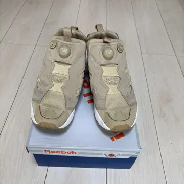 리복 인스타펌프 퓨리 스니커즈 25 베이지