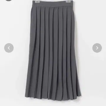LAATO 플리츠 스커트