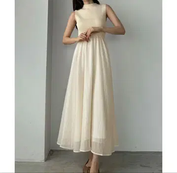 Louere 새상품급 보틀넥 니트 도킹 원피스 M